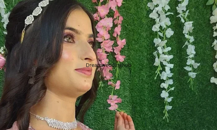 Shine n Glow Unisex Salon